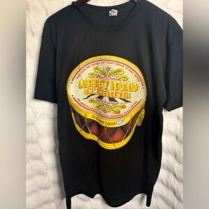 Abbey Road on the River 2015 Beatles Festival T-Shirt | Graphic Band Tee